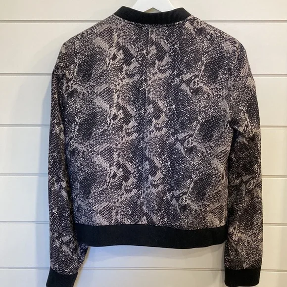 Bomber Jacket - Picture 7 of 7